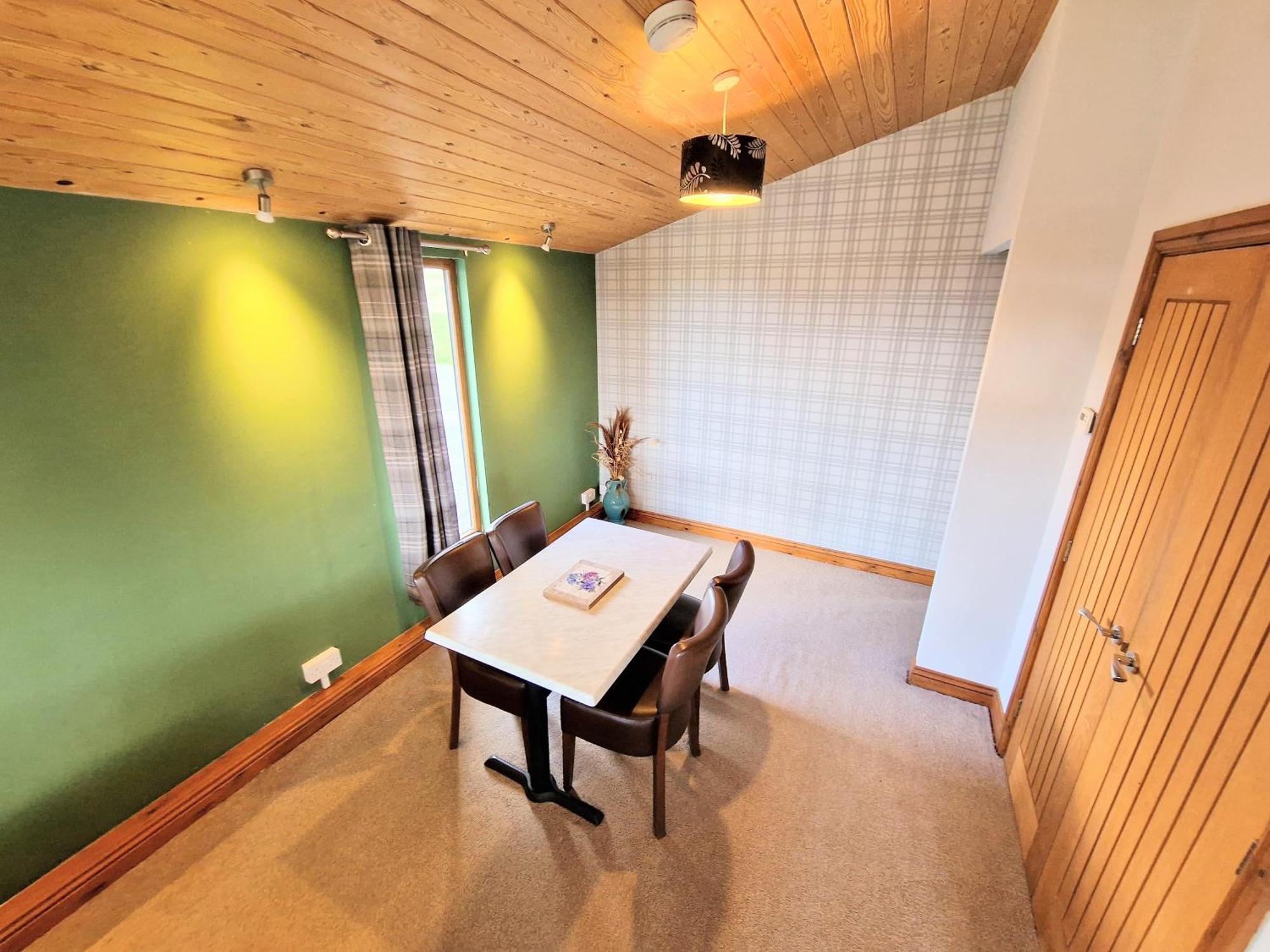 Ochil 8 With Private Hot Tub - Fife - Loch Leven - Lomond Hills Villa Kelty Eksteriør billede