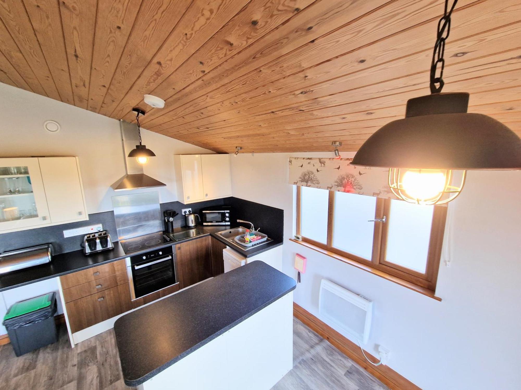 Ochil 8 With Private Hot Tub - Fife - Loch Leven - Lomond Hills Villa Kelty Eksteriør billede